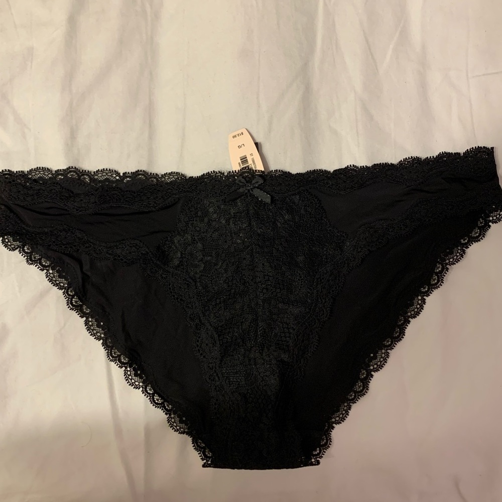 NWT Victoria’s Secret Cheeky Bikini Panty